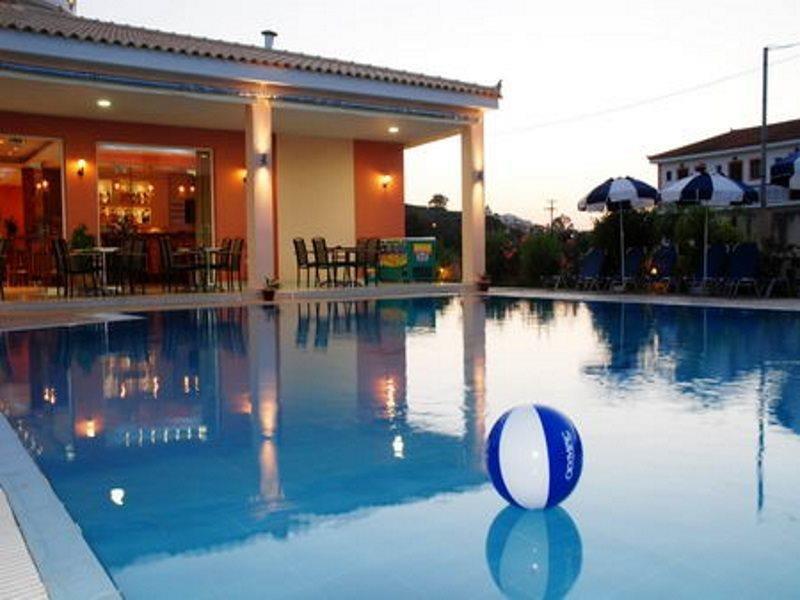 Dinos Hotel Tsilivi  Bagian luar foto